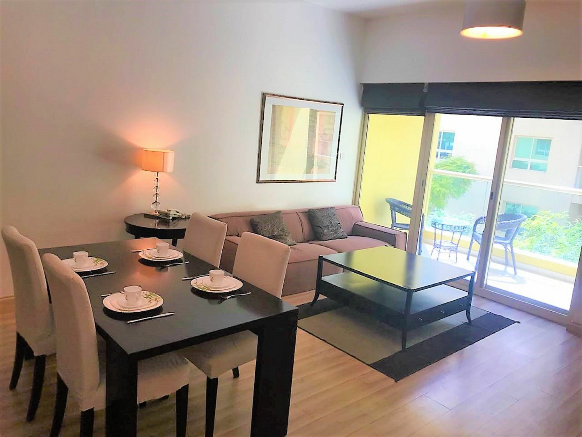 1 Bedroom Greens Apartment *